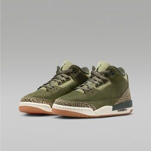 Air Jordan 3 Retro 'Medium Olive' Basketball Shoes  💯 Authentic
